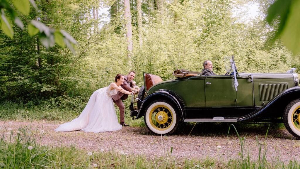 Hochzeitspaar, Oldtimer, Fotoshooting, Schweiz