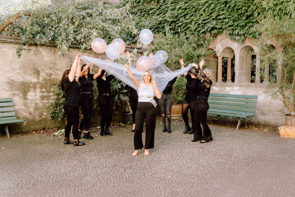Familie_Portrait_Hochzeit_Paarshooting_Paar_Couple_Bodensee_Lovestory_Konstanz_Hoeri_Schweiz