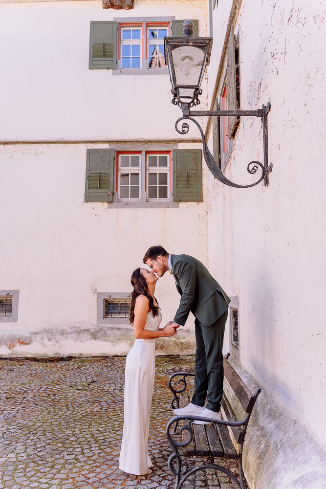 Hochzeitspaar Kuss, Insel Reichenau Brautpaarshooting